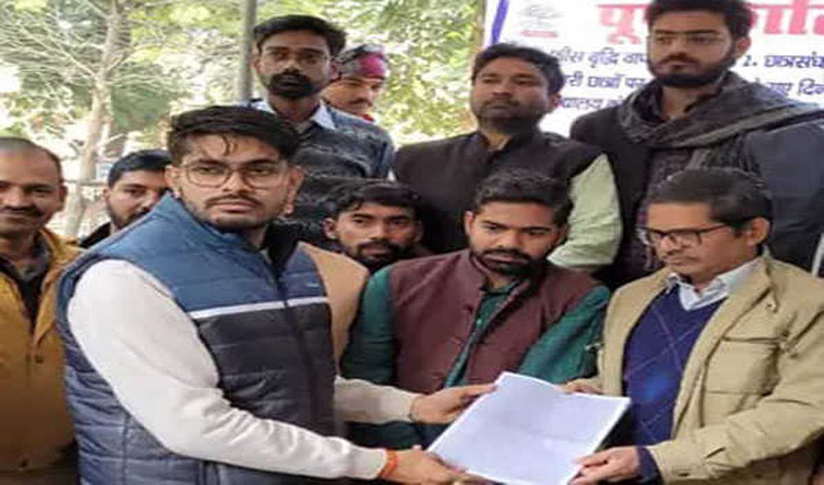 इलाहाबाद विवि प्रशासन के खिलाफ मुकदमा दर्ज करायें छात्र : ठाकुर